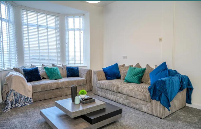Large 7 Bedroom Town House In Chester City Centre Esterno foto