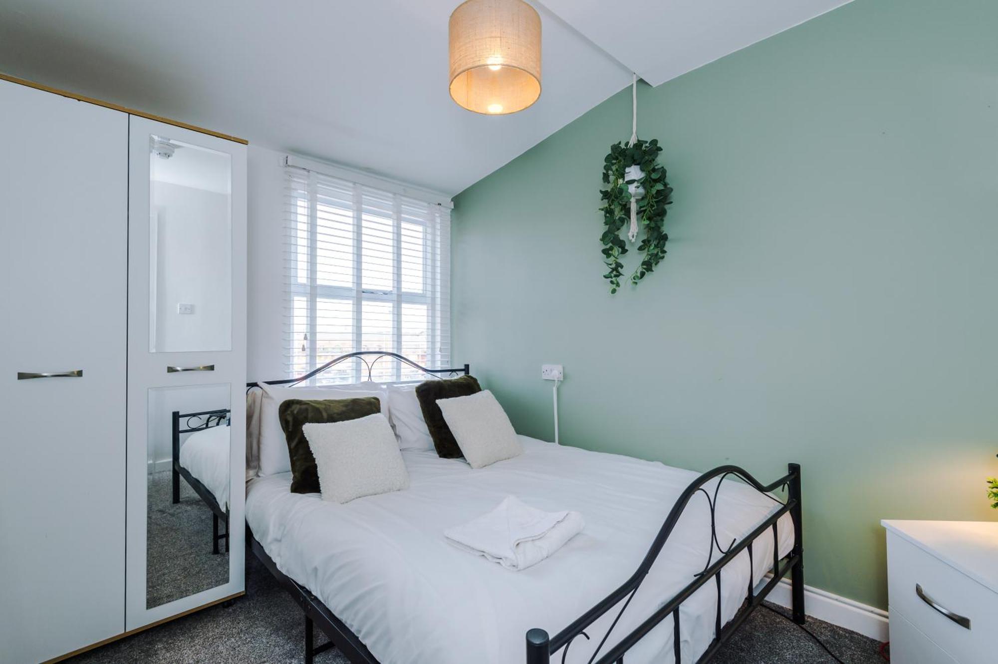 Large 7 Bedroom Town House In Chester City Centre Esterno foto